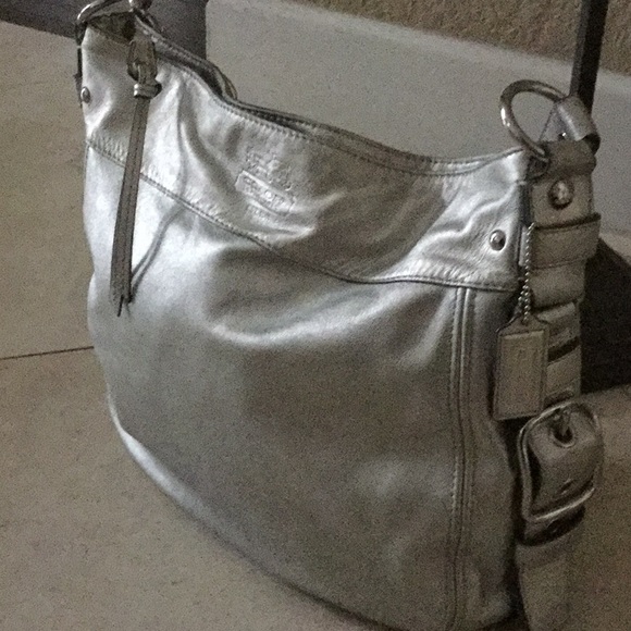 COACH SATCHEL - Picture 4 of 8